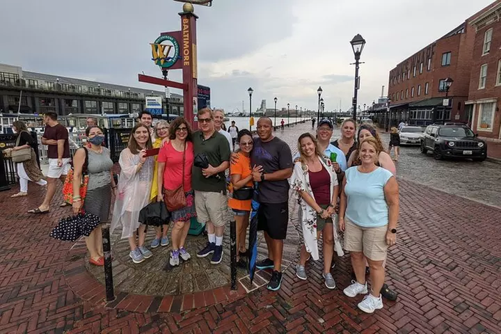 Baltimore Walking Foodie Tour in Fells Point