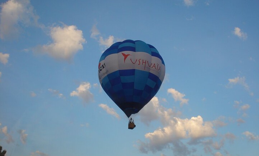 Image 9: Vuelo en globo aerostático por Ibiza con desayuno