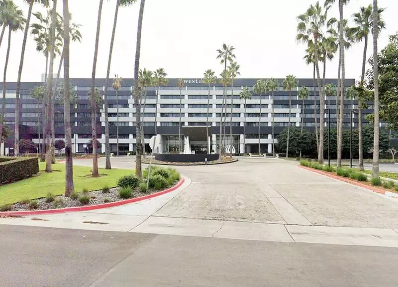 Parking at Westdrift Manhattan Beach