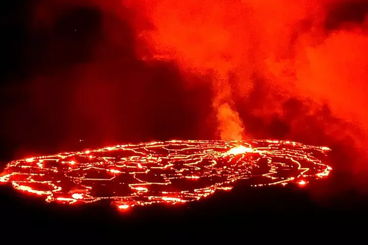 Deluxe Volcano Experience with Restaurant Dinner