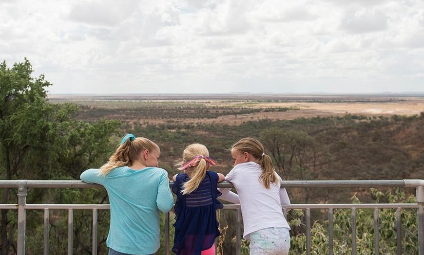 Image 5: Winton Discovery Day Tour