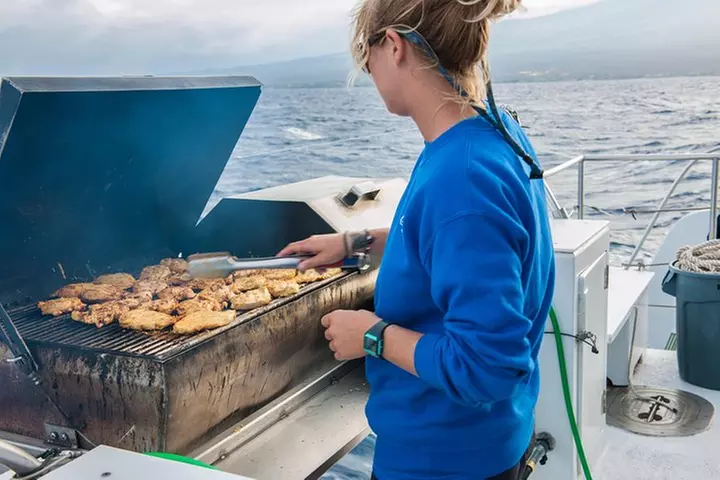 Four Winds Molokini Snorkeling Tour from Maalaea Harbor