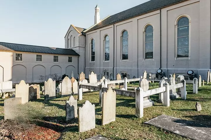 Ghosts of Fredericksburg, Virginia: A Self-Guided Walking Tour