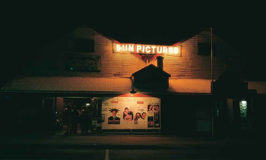 Image 2: Afternoon Broome Town Tour including Beer Tasting & sunset drinks