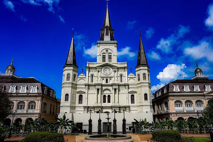 Voodoo Queen of New Orleans Walking Tour