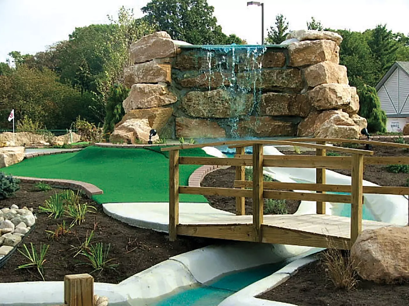 $15 For $30 Worth Of Miniature Golf For 4 People - Primary Image