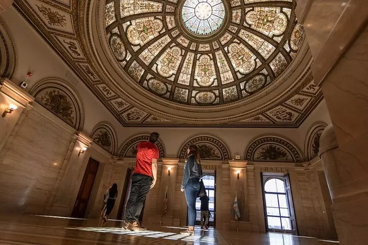 Chicago in a Day: Food and Architecture Private Walking Tour