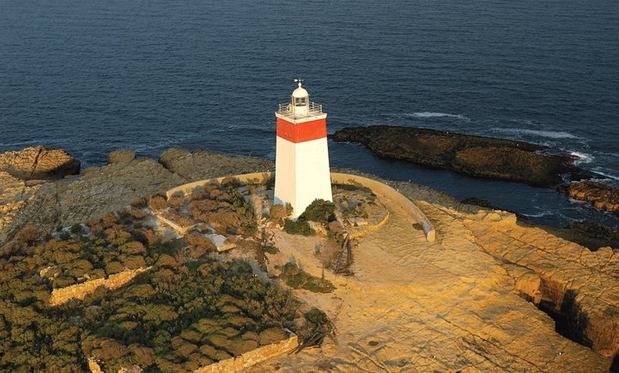 Image 3: Hobart Sightseeing Cruise including Iron Pot Lighthouse