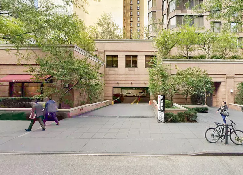 Parking at Glenwood Management - Paramount Tower Garage - Second Medium