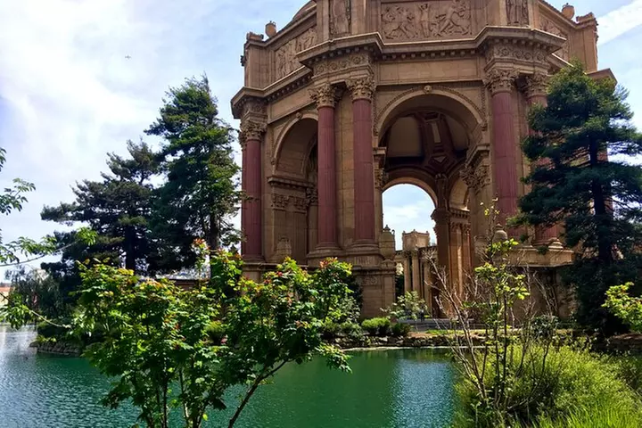 Guided E-Bike tour across SF to the Golden Gate Bridge and back
