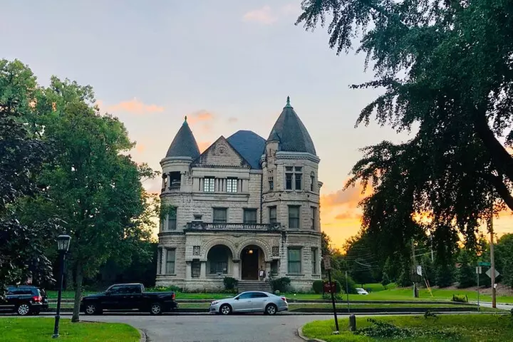 Old Louisville Ghost Tour as Recommended by The New York Times @ 4t...