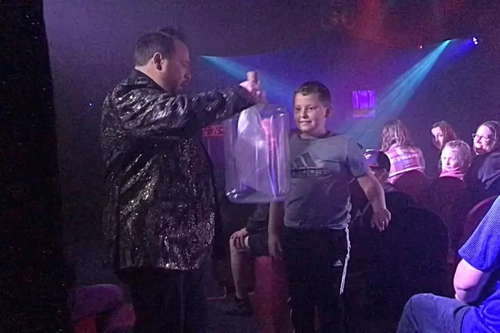 Unbelievable Magic Show - Starring Steven Best