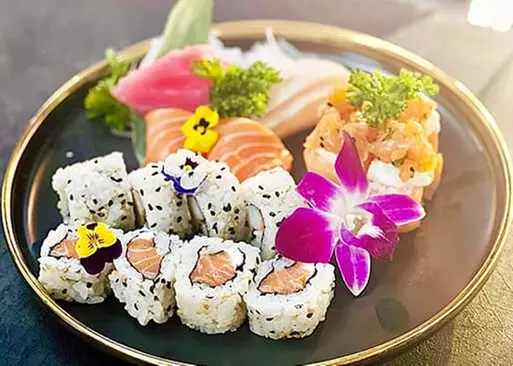 5% Cash Back at Sam Sushi Art & Music