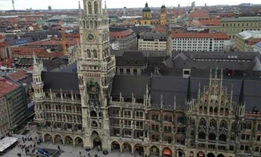 Image 2: Private Expresstour zu Münchens besten Sehenswürdigkeiten & Geschic...