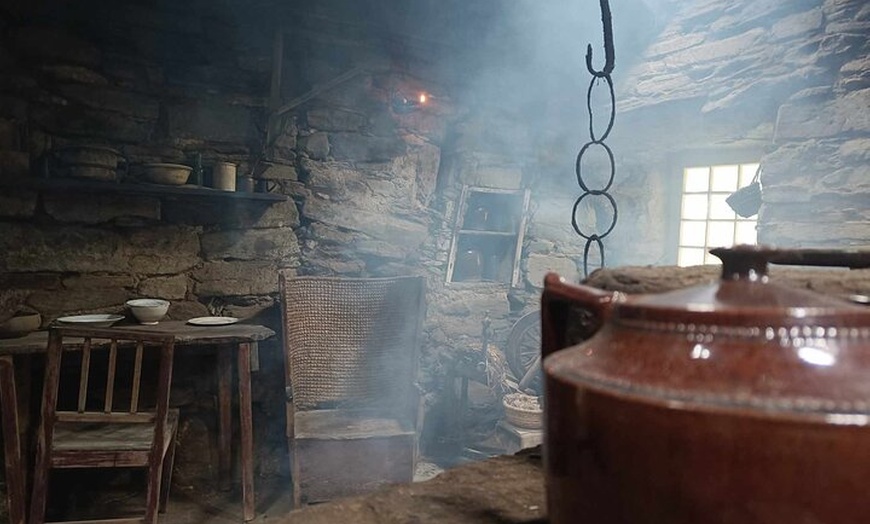 Image 6: Historic Orkney Neolithic Islander Day Trip