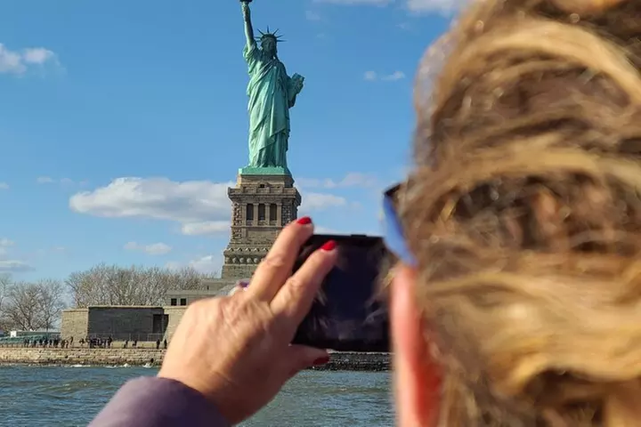 Statue of Liberty Direct Sightseeing Cruise