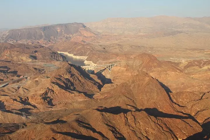 Private roundtrip from Las Vegas to Hoover Dam by SUV - 3.5 hrs