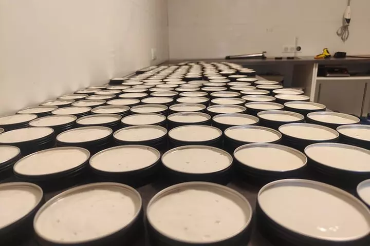 Fabrication de Cosmétique Naturelle à Cargèse