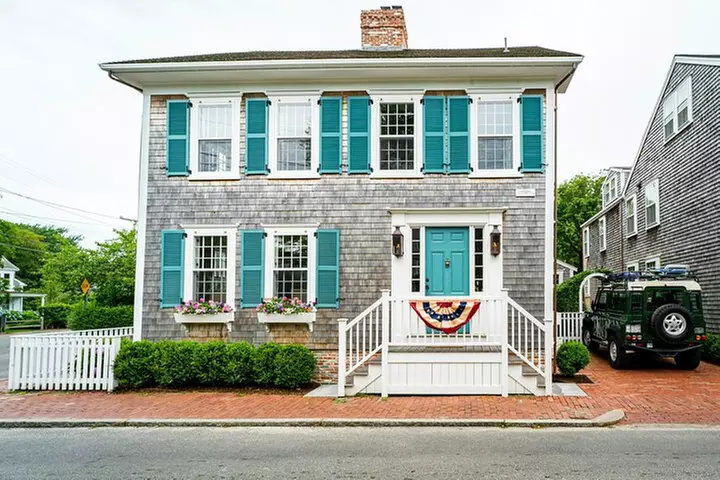 Beyond the Cobblestones Self Guided Walking Tour of Nantucket