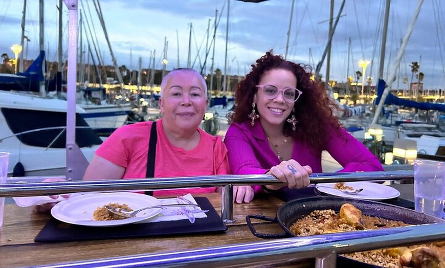 Image 14: Crucero nocturno por Valencia con cena y bebidas