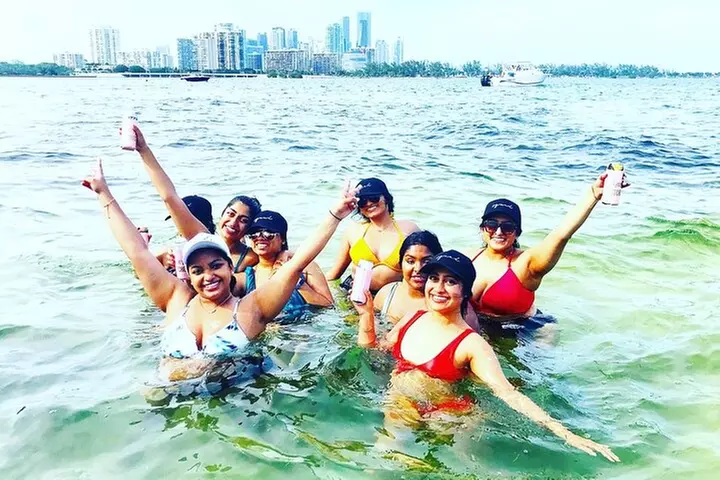 Miami Private Boat Rental to Sandbars and More