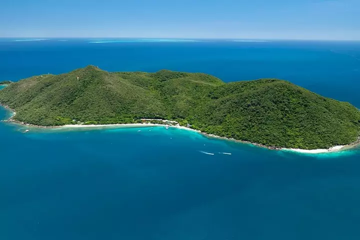 Fitzroy Island Transfers and Tours from Cairns - Primary Image