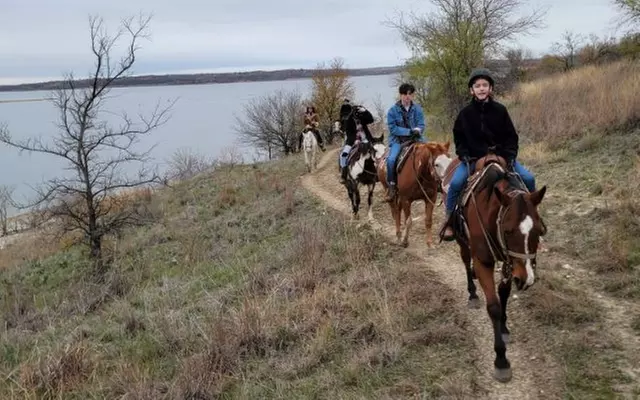 Texan Trek: One-Hour Morning Trail Ride - Second Medium
