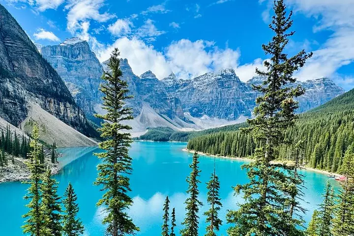 Day Trip to Lake Louise, Moraine Lake, Emerald Lake from Banff - Primary Image