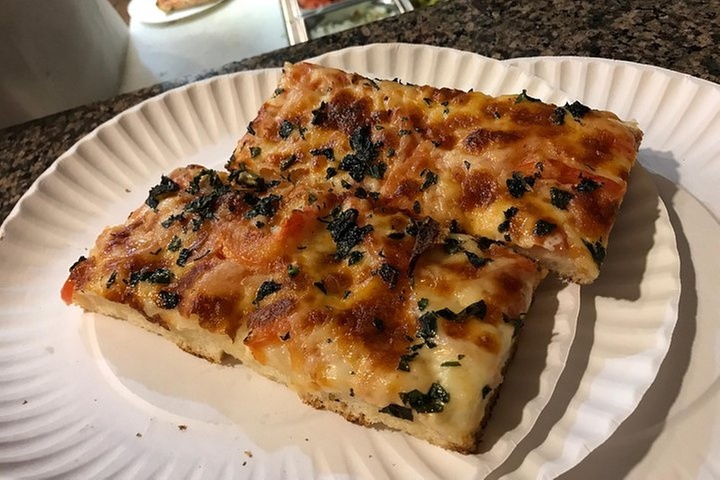 Harvard Square Cambridge Food & Walking Tour