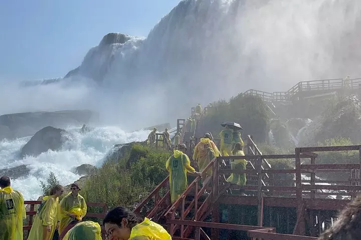 Niagara Falls Cave of the Winds Afternoon Tour