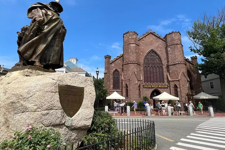 Salem Witch Trials Tour from Boston by optional Ferry or Train