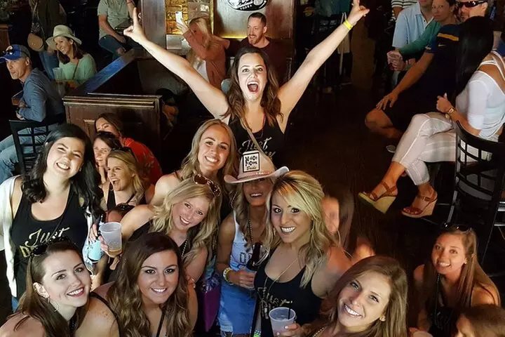 Guided Pub Crawl Walking Tour of Downtown Nashville