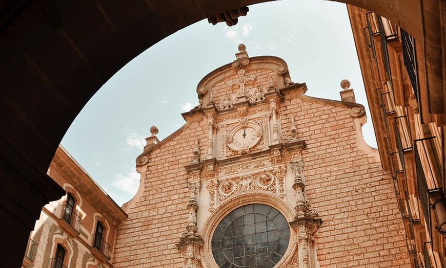 Image 2: Descubre la aventura del Monasterio de Medio Día de Montserrat desd...