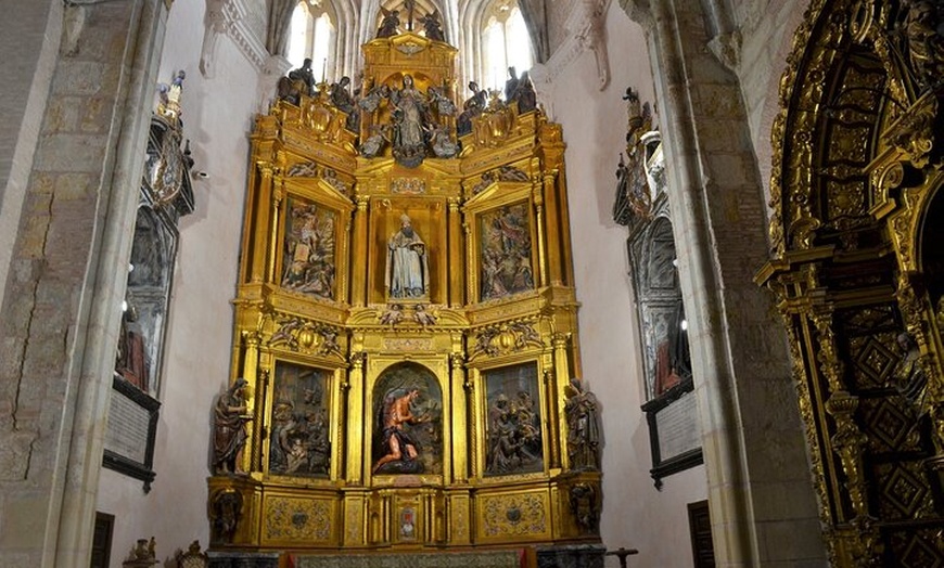 Image 5: Visita Guiada al Monasterio de San Isidoro del Campo