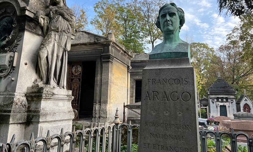 Image 15: Paris : visite guidée du cimetière hanté du Père Lachaise