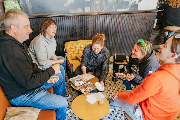 New Orleans Garden District Food, Drinks & History Walking Tour