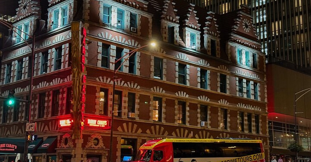 Chicago Night Crimes Tour by Bus