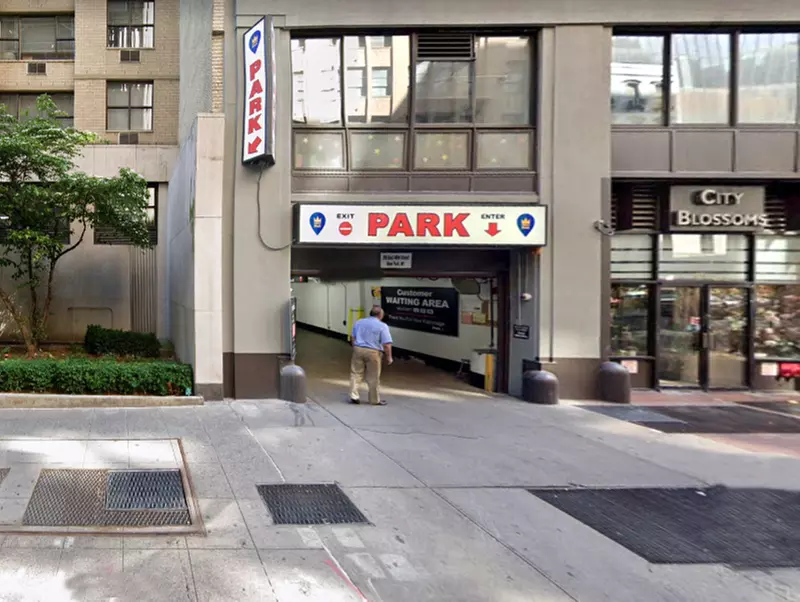 Parking at iPark - Turtle Bay Towers Garage