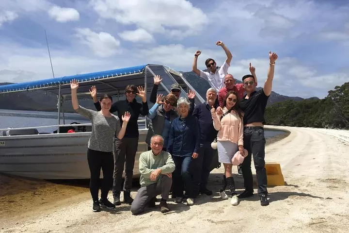 Southwest Tasmania Wilderness Experience: Fly Cruise and Walk Inclu...