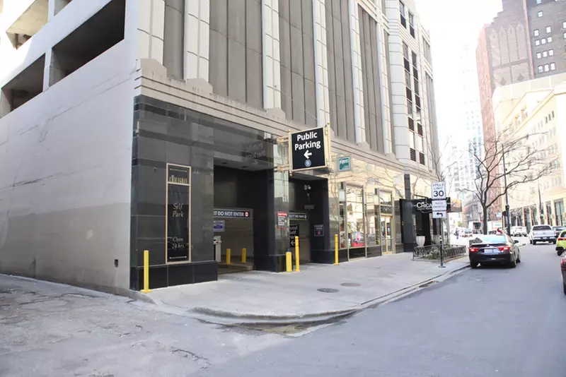 Parking at The Chicagoan Garage