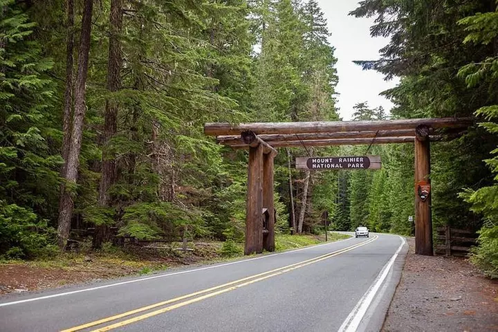 Best of Mount Rainier National Park from Seattle: All-Inclusive Sma...