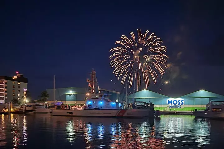 Sunset Dolphin Cruise with Sanibel Lighthouse Views