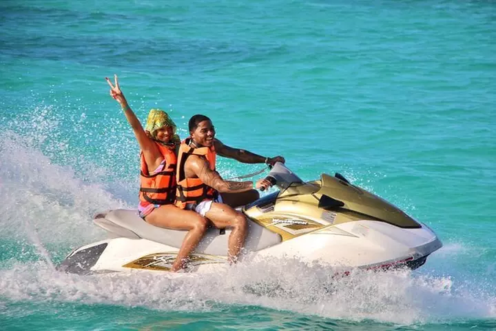 Jet Ski Rental in Cancun for 2 People - Primary Image
