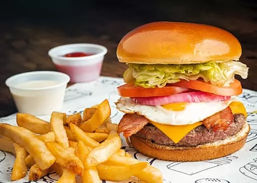 5% Cash Back at 305 Degrees Burgers Hollywood