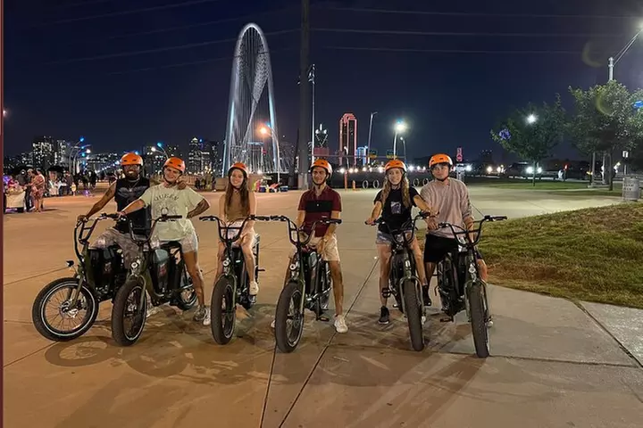 Smart Tour: Downtown Dallas E-Bike Tour