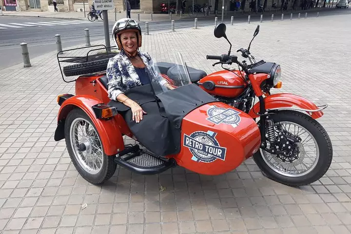 Visite privée de Bordeaux en side-car