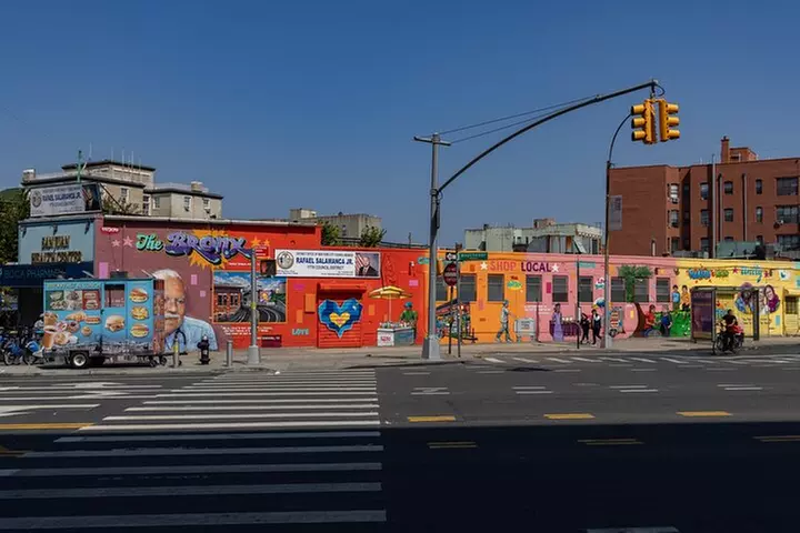 City of Contrasts Tour-Manhattan, Bronx, Queens and Brooklyn