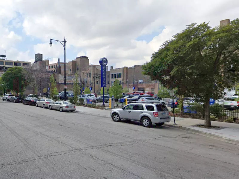 Parking at 2222 S. Indiana Ave. Lot