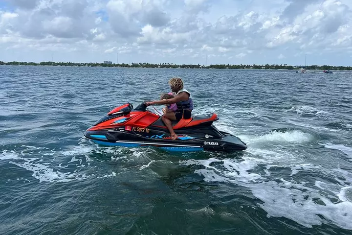 The Ultimate Water Experience in Miami with Drinks and Jet Skis
