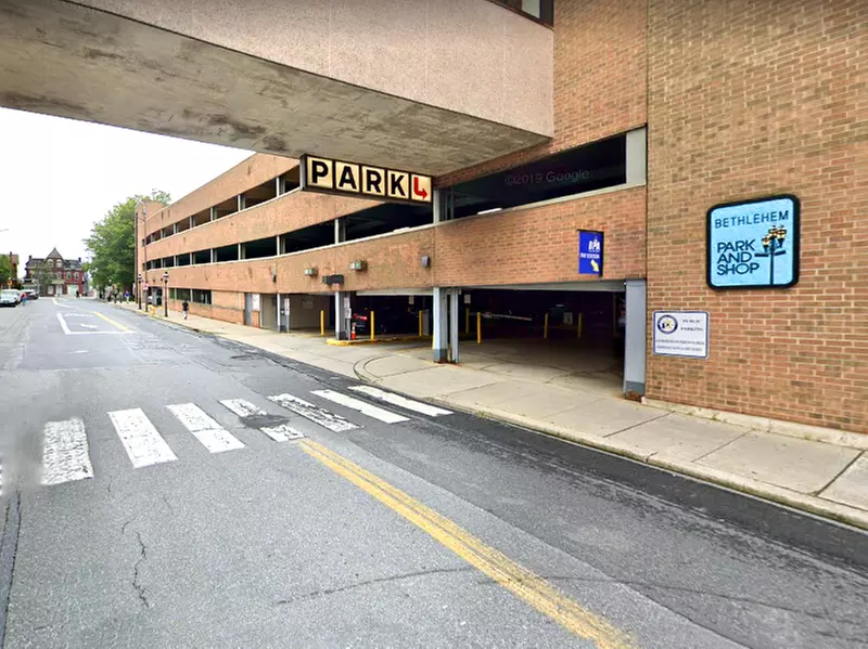 Parking at Walnut Street Garage